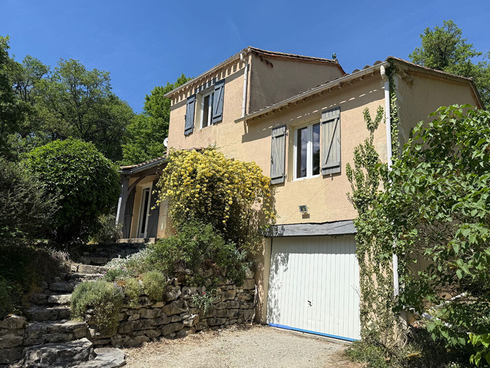 Vente Maison Cahors nord 15mn,  maison  T6 avec dépendance 6 pièce(s) 130 m2 sur 6610m² de terrain. Mechmont