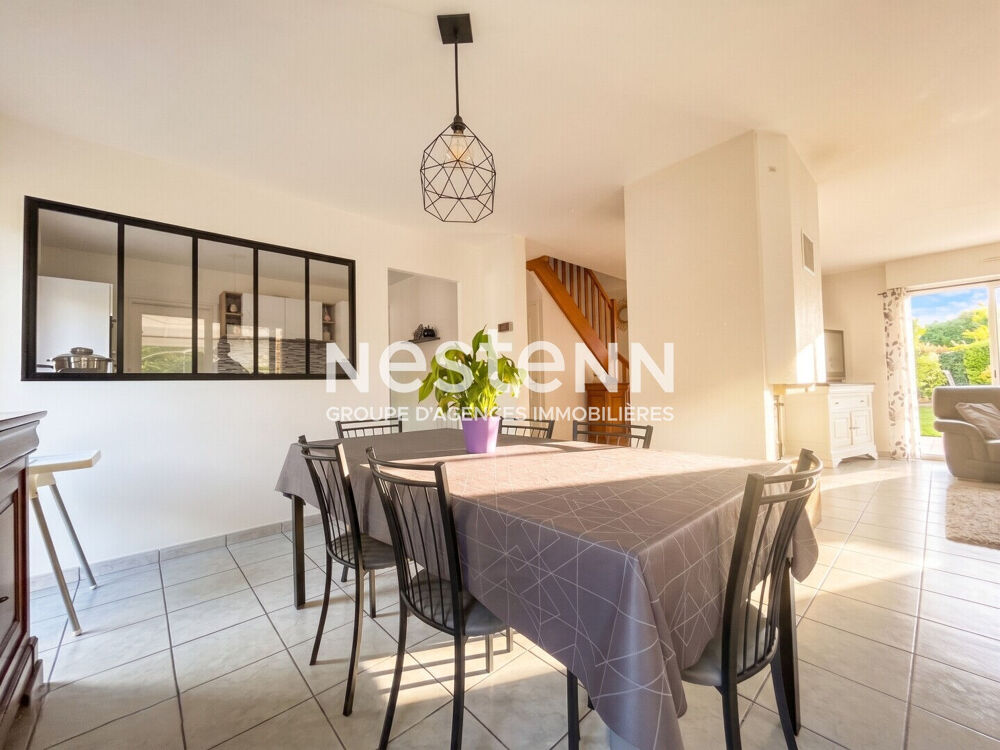 A VENDRE Baden Maison contemporaine 7 pièces 3 960 m² de terrain secteur calme entre mer et bourg