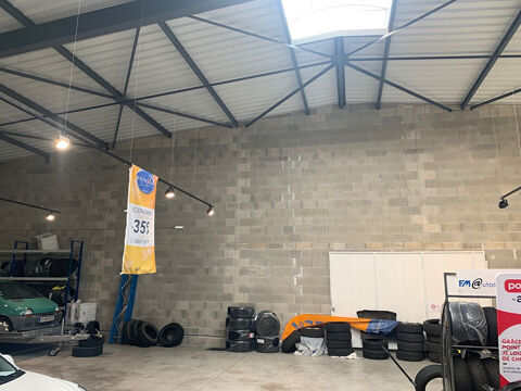   Local commercial Besançon Ouest 479m² 