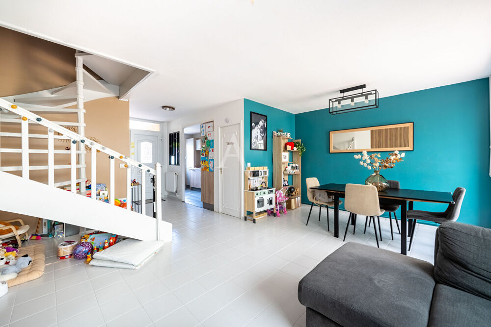 Maison à Parmain 6 pièce(s) 124 m2 (109m² lois carrez)