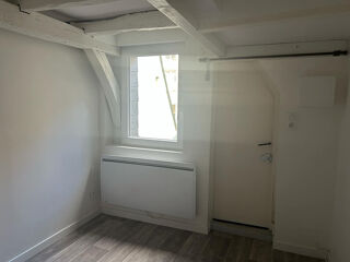  Appartement à louer 1 pièce 14 m²