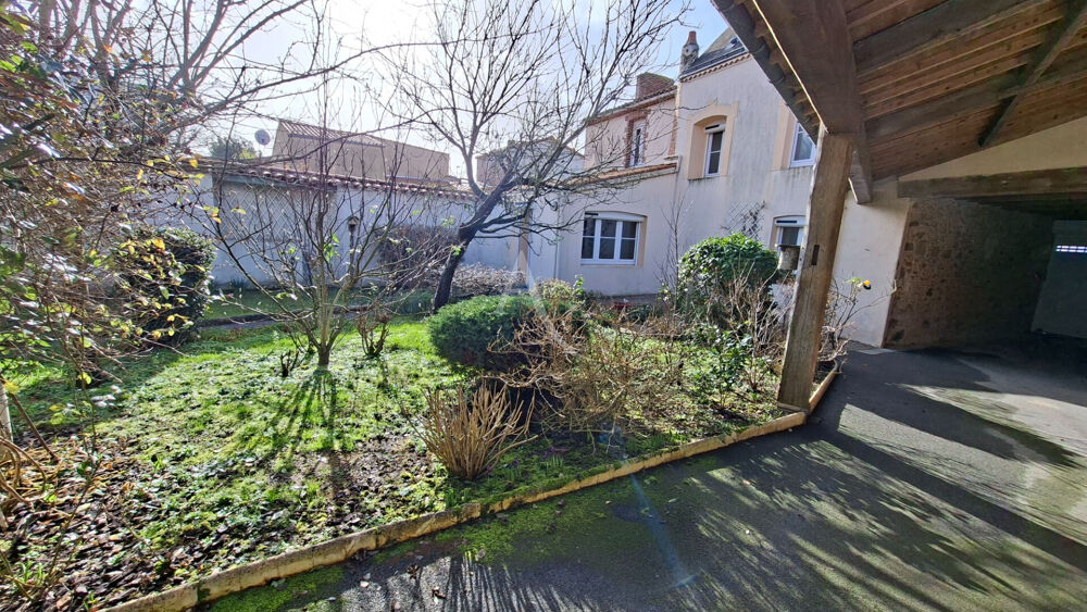Vente Maison Maison 4 Chambres  au Poiré sur vie Le poire sur vie