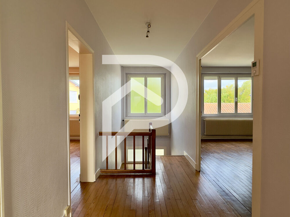 Maison Neuvic 5 pièce(s) 137 m2