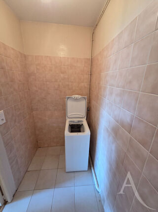  Appartement à louer 2 pièces 56 m²