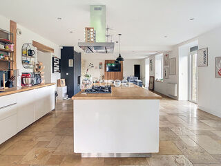  Maison � vendre 5 pi�ces 218 m�