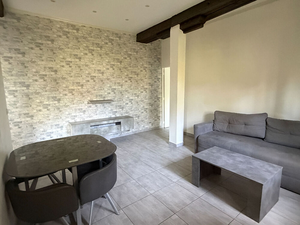 3 pièces atypique MEUBLE de 55.57m² - SAINT MAURICE 1295 CC