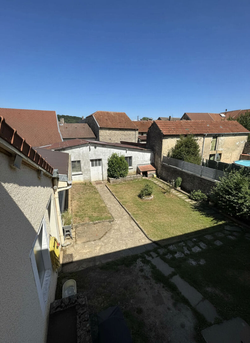 Maison & Murs commerciaux - LIFFOL-LE-GRAND