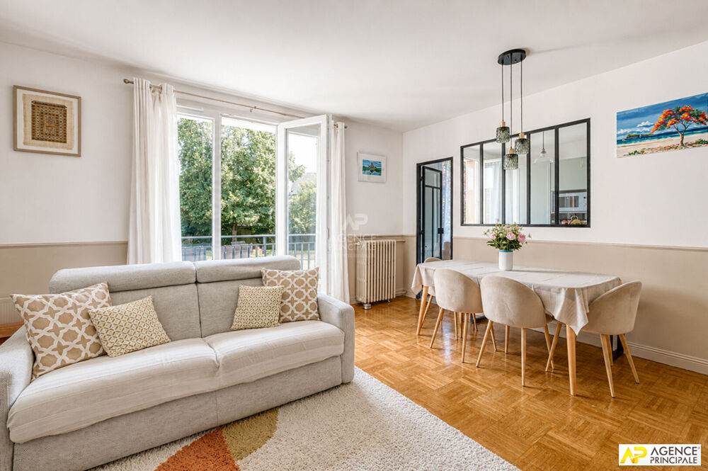 Vente Appartement Versailles Glatigny  Appartement 3P  68 m² carrez situé au rez-de-chaussée surelevé avec  balcon, cave et box Versailles