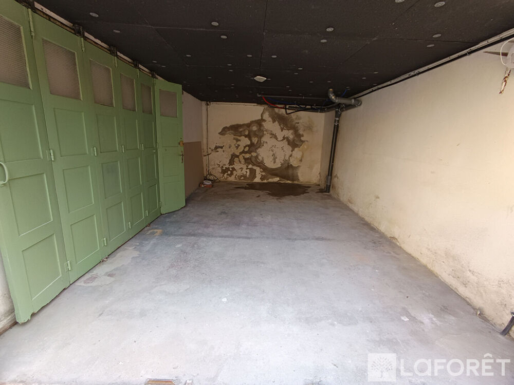 Location Parking/Garage GARAGE -CENTRE VILLE DE PRADES Prades