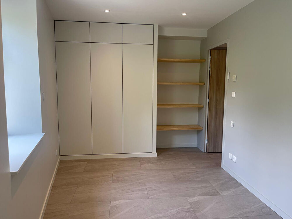 Bel appartement lumineux en duplex 3 chambres avec garage et cave sur Yssingeaux