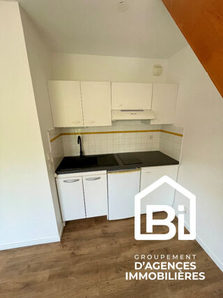  Appartement à louer 2 pièces 45 m²