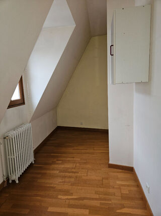  Appartement à louer 3 pièces 54 m²