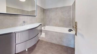  Appartement à vendre 5 pièces 97 m²