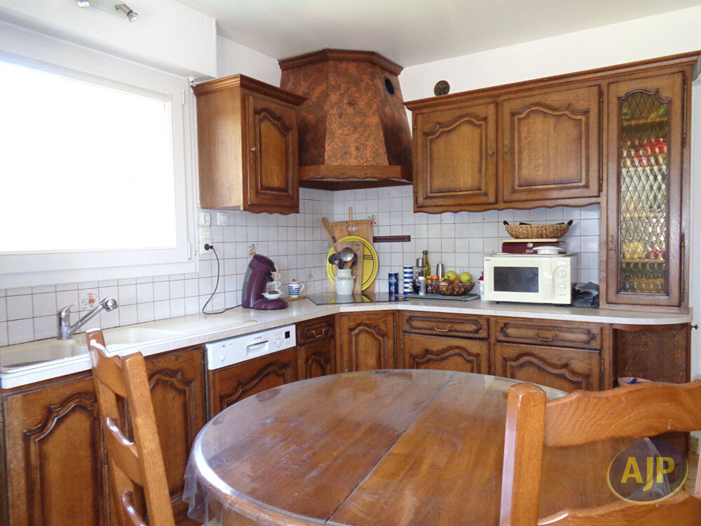 Vente Maison Maison Plumelin 8 pièce(s) 200 m2 Plumelin