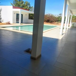  Maison � vendre 5 pi�ces 300 m� Nguerigne