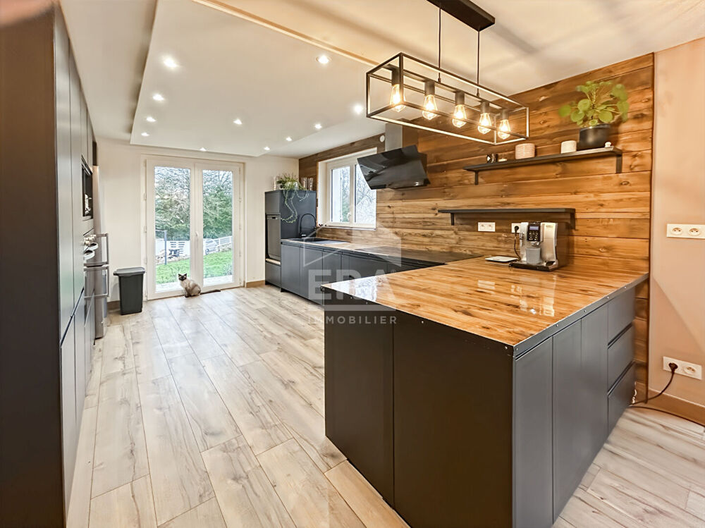 Vente Maison Maison familiale à Janville-sur-Juine  198 m² sur terrain de plus de 3000 m² Janville sur juine
