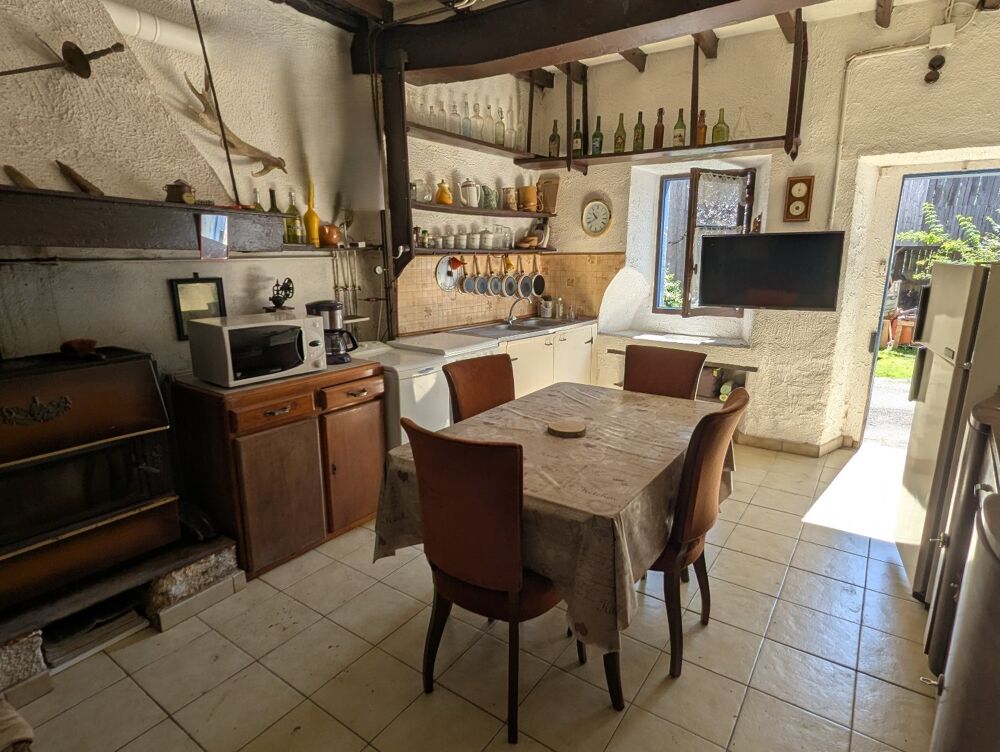 Vente Maison Maison de village 65 m² avec grange et jardin Le mas d azil