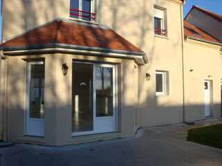  Maison à louer 4 pièces 83 m²