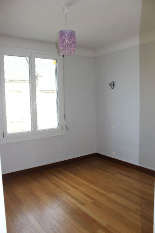  Appartement à louer 7 pièces 131 m² Loches