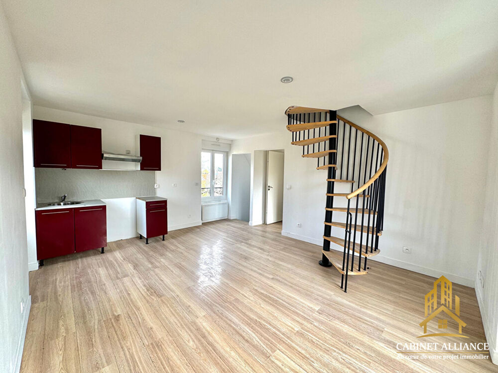 Vente Immeuble Immeuble à vendre à Cesson - Réf. 223 - 6 pièces, 4 chambres Cesson
