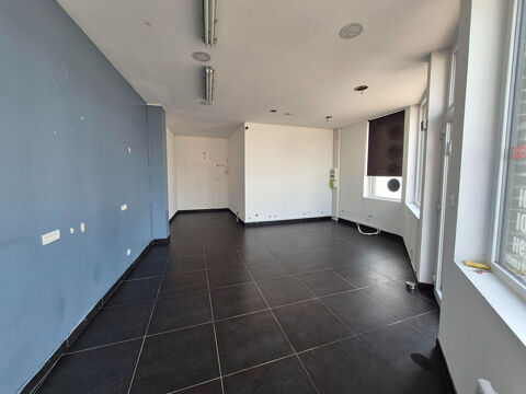   LOCAL COMMERCIAL EXCELLENTE VISIBILITE 