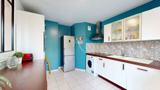  Appartement à louer 4 pièces 82 m²