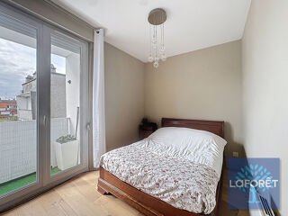  Appartement � louer 4 pi�ces 77 m�