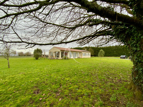   Maison de plain pied proche JONZAC Maison - 6 pi�ce(s) - 142 m�