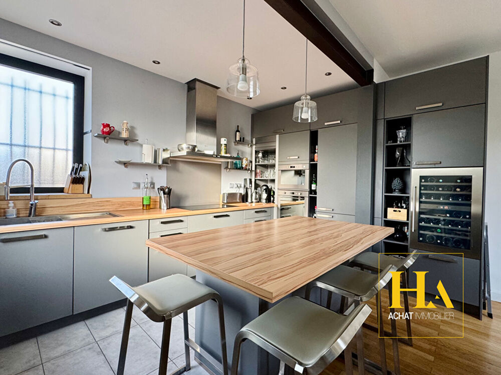 Maison Montélimar 5 pièces, 3 Chambres 115 m2