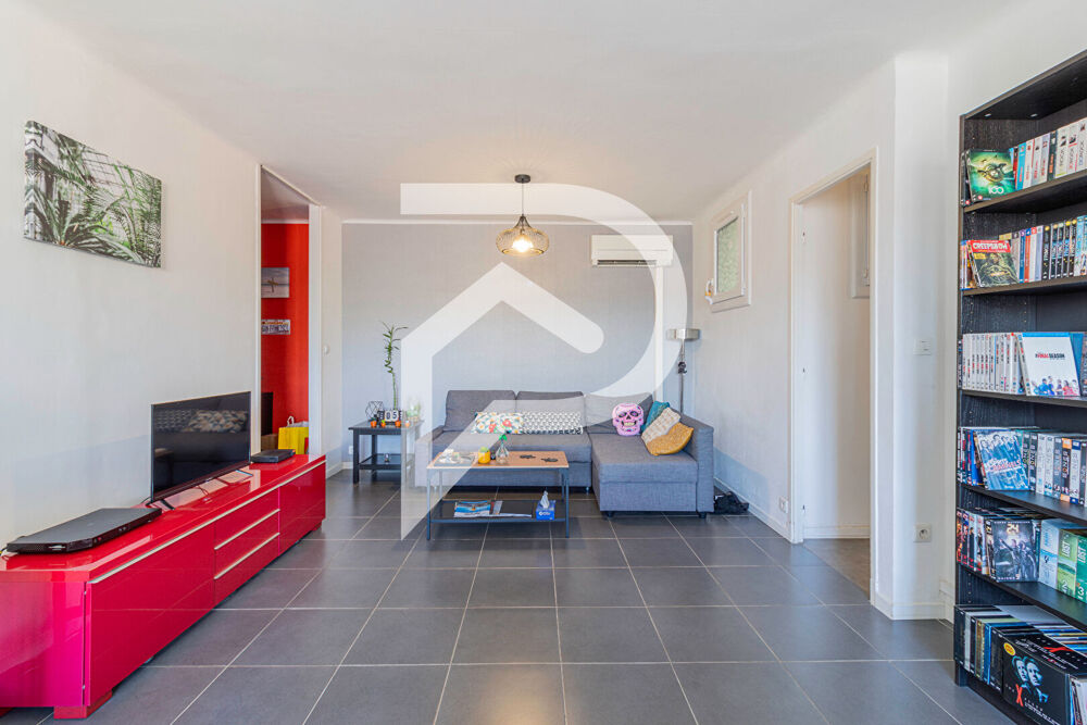 Vente Appartement Appartement  3 pièces 68 m2 MARSEILLE 13005 Marseille 5