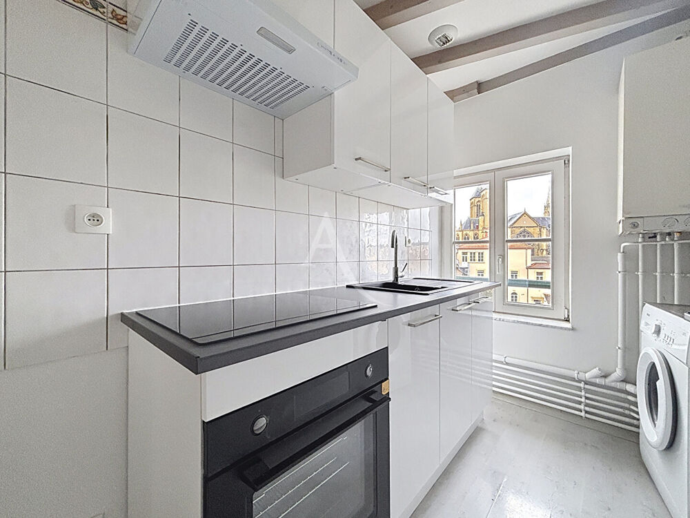 Location Appartement Appartement  - 3 chambres - Metz Les Iles - 130 m² Metz