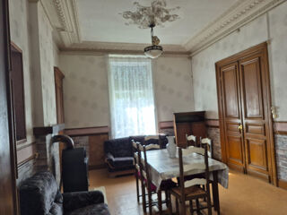  Maison à vendre 10 pièces 211 m²