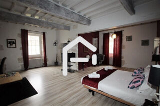  Maison à vendre 15 + pièces 943 m²