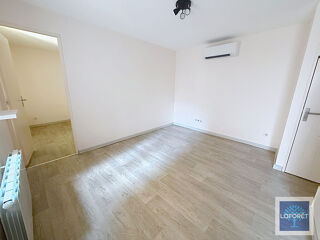  Appartement à louer 2 pièces 38 m²
