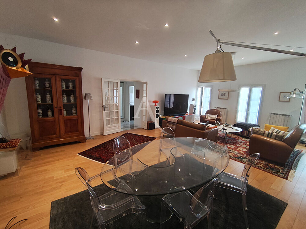 RARE - Hyper centre - Rochefort - Appartement avec ascenseur.