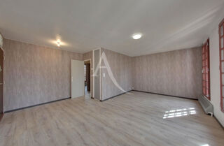  Appartement à louer 2 pièces 49 m²