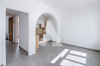  Appartement à louer 2 pièces 37 m²