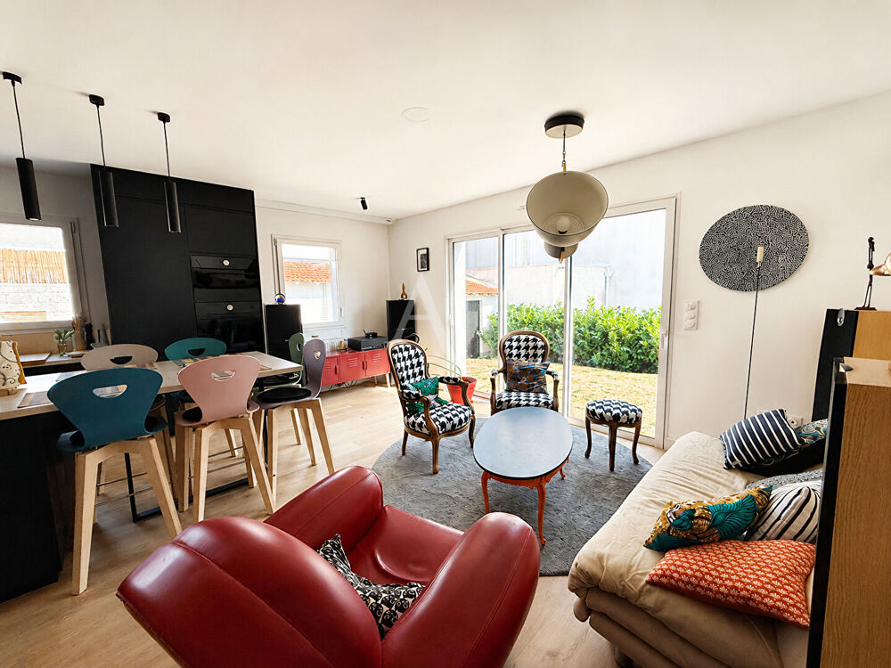 Maison contemporaine au coeur de Saint-Marc-sur-Mer