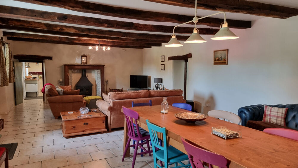 COTES D'ARMOR, Proche Mur De Bretagne, Deux Propriétés De 4 Chambres Et Une Avec 1 Chambre, Piscine Chauffée Et écurie