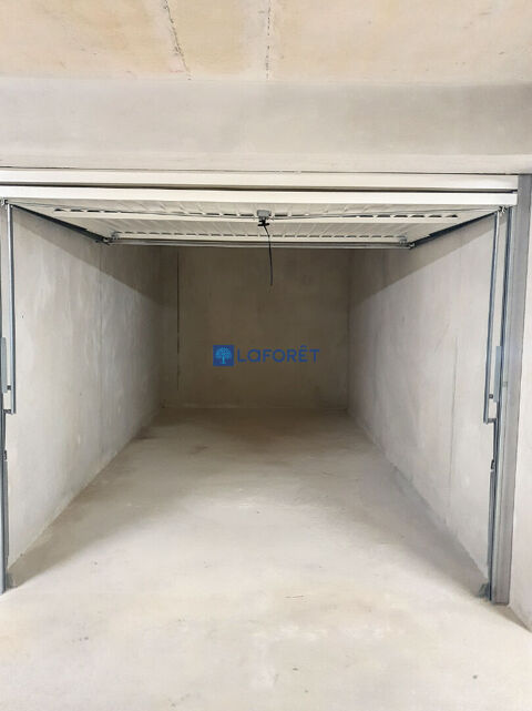  Parking / Garage � louer 
