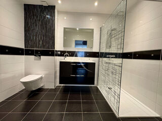  Maison � vendre 9 pi�ces 