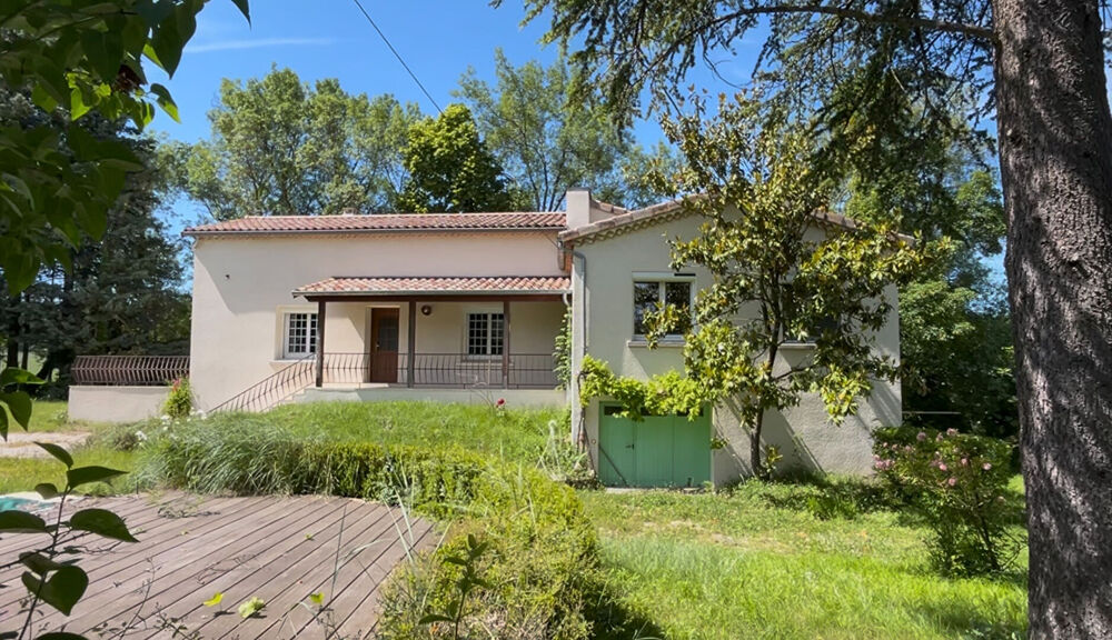 Vente Maison Ardèche. Chomérac. Une propriété rare dans un écrin de verdure. Chomerac