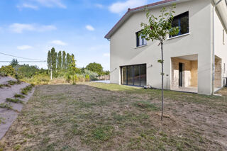  Maison à louer 5 pièces 141 m²