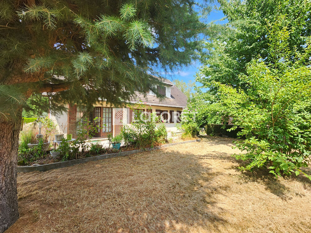 Maison familiale 6 chambres 160 m2 avec jardin - Thuit Anger