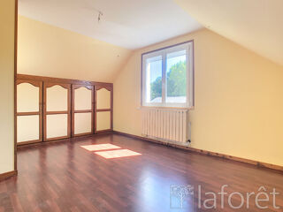  Maison à louer 6 pièces 129 m²