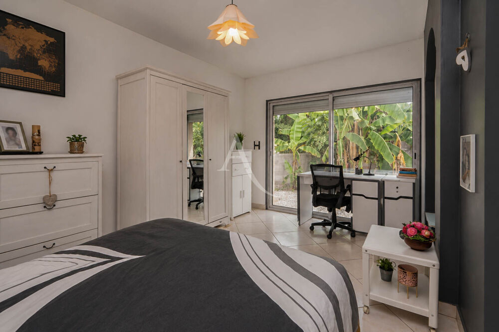 Vente Maison Proche Morlàas -Maison familiale de plain-pied - 145,65 m² - 5 chambres - Terrain 1 820 m² - Barinque