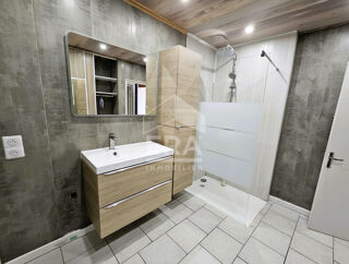  Maison à vendre 15 + pièces 346 m²