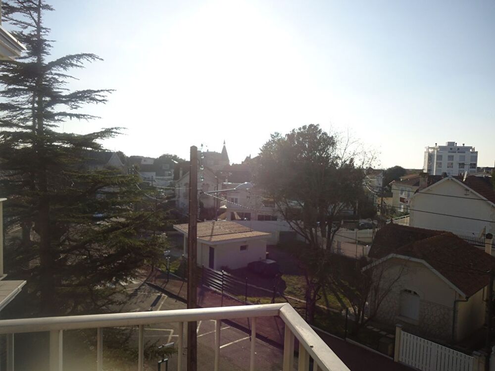Location Appartement ROYAN, Appartement meublé de 75m², 2 chambres. Royan
