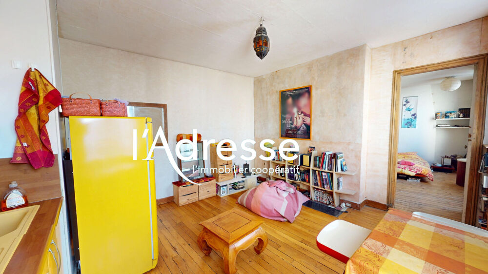 Vente Appartement Appartement 2P / 37m² env - Rénovation intégrale - EMPLACEMENT IDEAL 75020 Paris 20