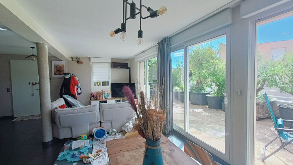 Vente Appartement SUPERBE T3 DE 83 m² AVEC GRANDE TERRASSE ET GARAGE Millau